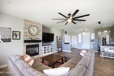 9619 E Linder-7
