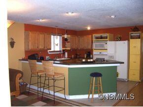 137 Red Cedar Dr, Hendersonville, NC 28792 - photo 3