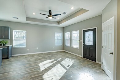 5213 Polly St, Houston, TX 77016 - photo 6