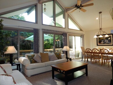 #4-Galgon Living Room from Entry