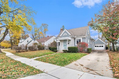 408 Strathmore Rd, Lansing, MI 48910 - photo 2