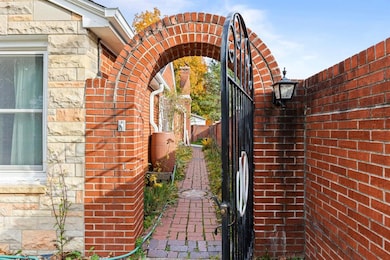 1002 Carroll Ave, Ames, IA 50010 - photo 3