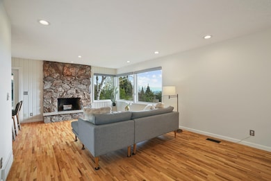 8315 N Northview Rd, Spokane, WA 99208 - photo 4