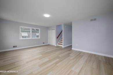 998 Woodmere Dr, Keyport, NJ 07735 - photo 4