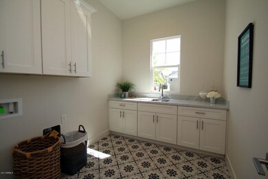 3802 E Fairmount Ave, Phoenix, AZ 85018 - photo 4