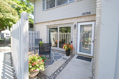 18708 Clear View Ct, Minnetonka, MN 55345 - photo 3