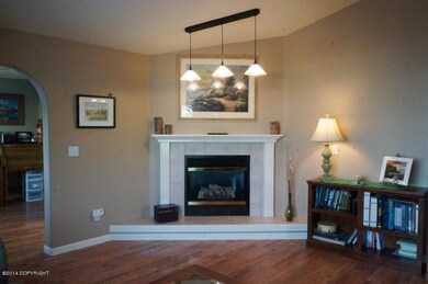 Living Room With Gas Fireplace