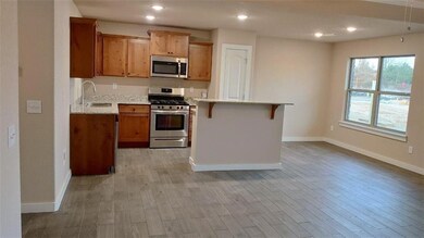 512 Vee St, Centerton, AR 72719 - photo 4