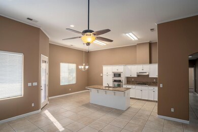 2794 N Dee Ann Ave, Fresno, CA 93727 - photo 4