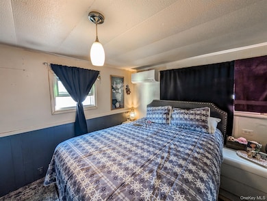 37 Hubbard Ave unit 85, Riverhead, NY 11901 - photo 7