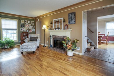2416EGrandRiverMLS-9