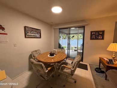 1208 S 39th Ave, Yakima, WA 98902 - photo 5