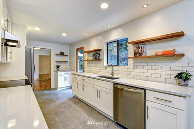 1010 Main St, Edmonds, WA 98020 - photo 4