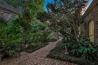 715 Kiskatom Ln, Mandeville, LA 70471 - photo 2