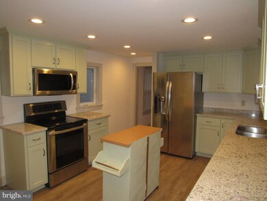 42 N Railroad Ave, Wyoming, DE 19934 - photo 6