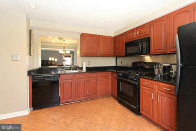 13967 Winding Ridge Ln, Centreville, VA 20121 - photo 7