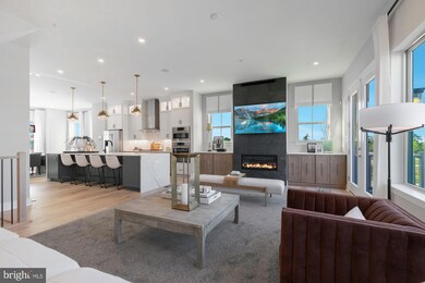 14917 Dispatch St, Rockville, MD 20850 - photo 5