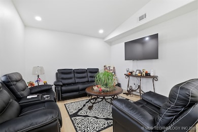 312 Godfrey Ave, Colbert, OK 74733 - photo 3