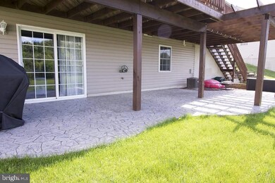 190 Brendan Mews, Mount Wolf, PA 17347 - photo 5