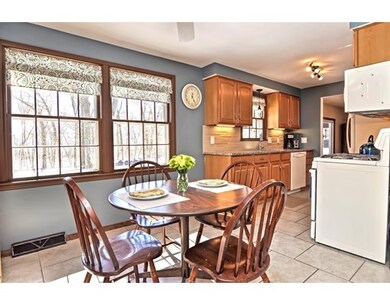 841 Read St, Attleboro, MA 02703 - photo 7