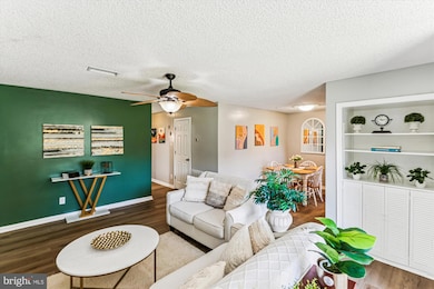 12102 Greenway Ct unit 101, Fairfax, VA 22033 - photo 7