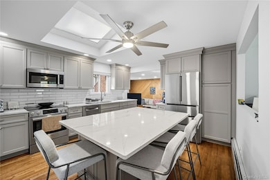 20 Macarthur Blvd, Hauppauge, NY 11788 - photo 6