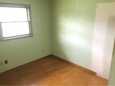 1504 Bell Ridge Rd, Johnson City, TN 37601 - photo 7