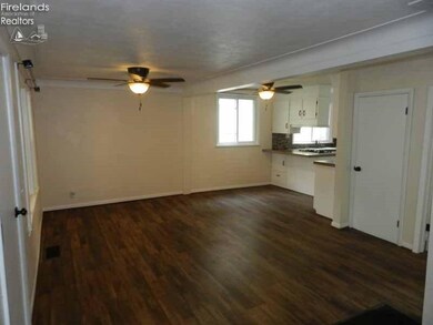 339 Augusta St, Elmore, OH 43416 - photo 6