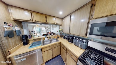 3075 Kelp Ln, Oxnard, CA 93035 - photo 7