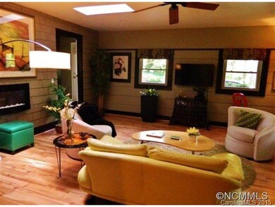 TV/Family Room