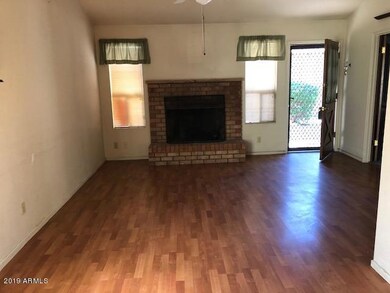 Redmon A Living area w FP