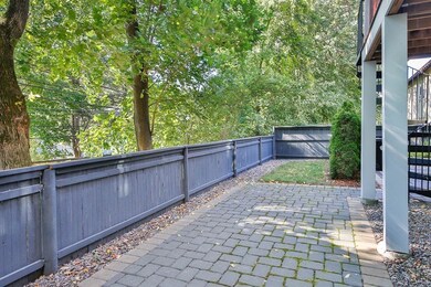 26 Beaconsfield Rd, Brookline, MA 02445 - photo 5