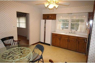 536 Roosevelt Ave, Glendora, NJ 08029 - photo 2