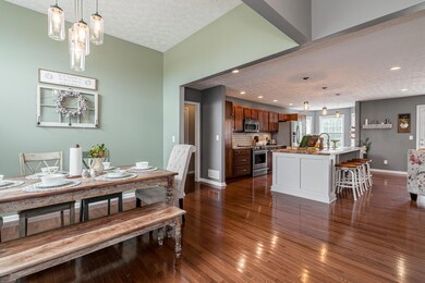 205 Berger Farm Dr, Mount Washington, KY 40047 - photo 6