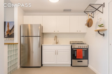 332 W 101st St unit 5-F, New York, NY 10025 - photo 3