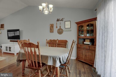 185 Asbury Ct, Mount Wolf, PA 17347 - photo 7