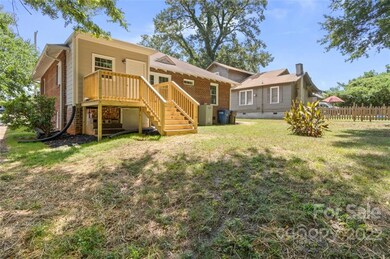 626 S Green St, Statesville, NC 28677 - photo 5