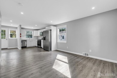 52 Macarthur Dr, Edison, NJ 08837 - photo 7