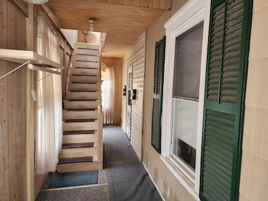 89 Oak St, Lewiston, ME 04240 - photo 4