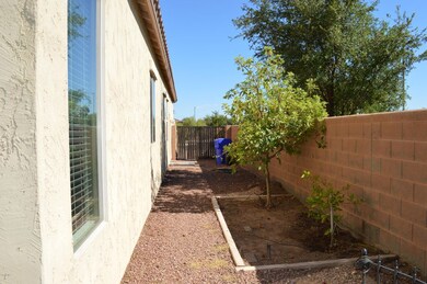 side yard w/ fence