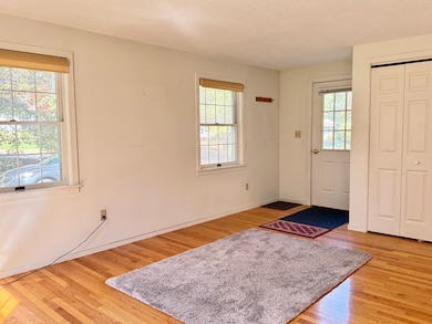 58 Laurel St unit B, Greenfield, MA 01301 - photo 4