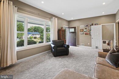 12216 Galway Dr, Silver Spring, MD 20904 - photo 7