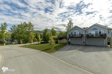 06-Exterior Front 20200605-DW-2542