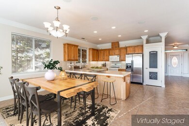 20 Kitchen_Dining_staged