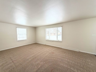 918 Newtols St, Green Bay, WI 54302 - photo 2