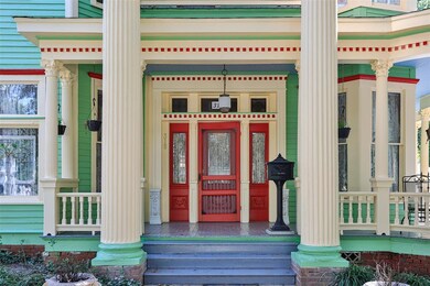 318 S Denton St, Gainesville, TX 76240 - photo 2