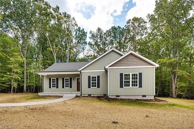 413 Westwood Dr, Seagrove, NC 27341 - photo 3