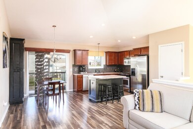 Living Rm / Kitchen / Dining Area