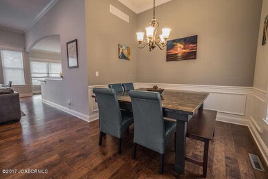 Perche Pointe Pl Columbia MO-small-006-4