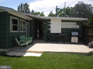 525 Mary St, Frederick, MD 21701 - photo 2